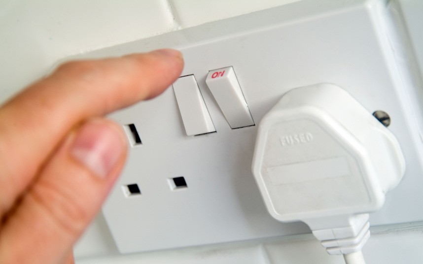 4 Easy Ways To Save 650 Money Annually On Utilities Saving Money Ways To Save Money Ways To Save